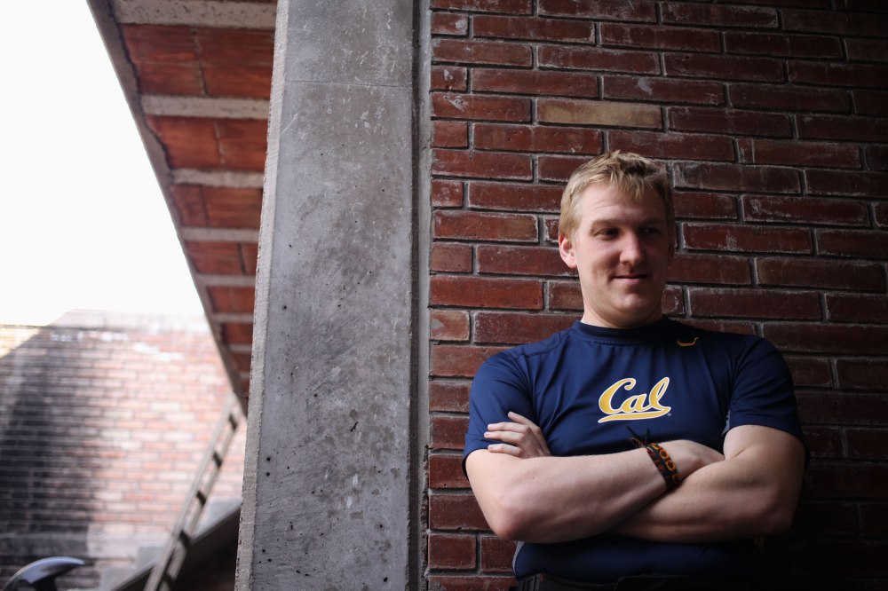 Nathaniel and I had a lot of hanging around to do as Ariel and his helper worked on the gas tank. Photo: Alex Washburn